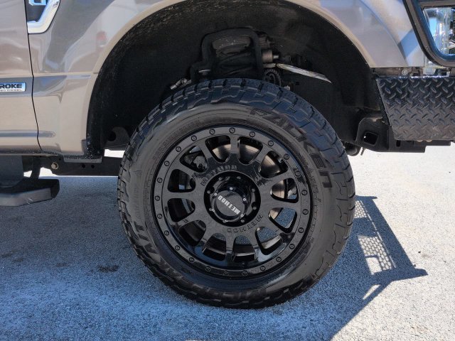 Used 2018 Ford F250 Lariat w/ Lariat Ultimate Package AWD/4WD image 12