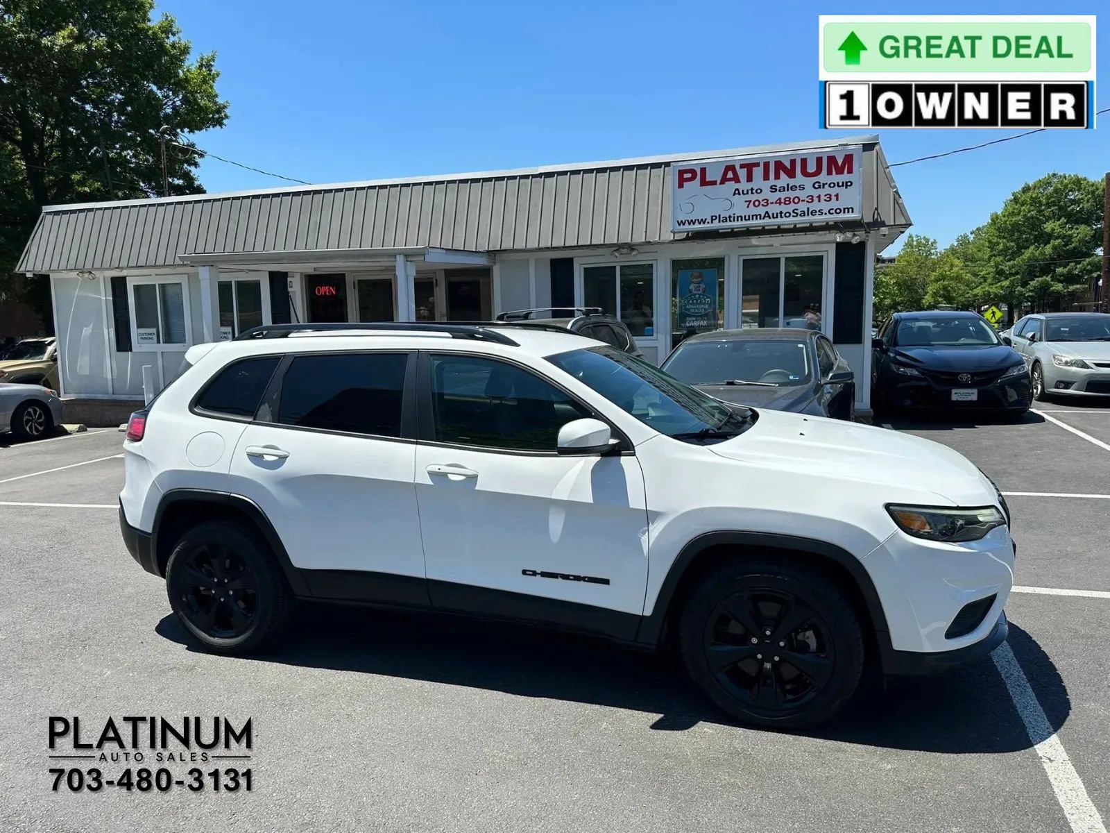 Used 2020 Jeep Cherokee Latitude Plus FWD image 2