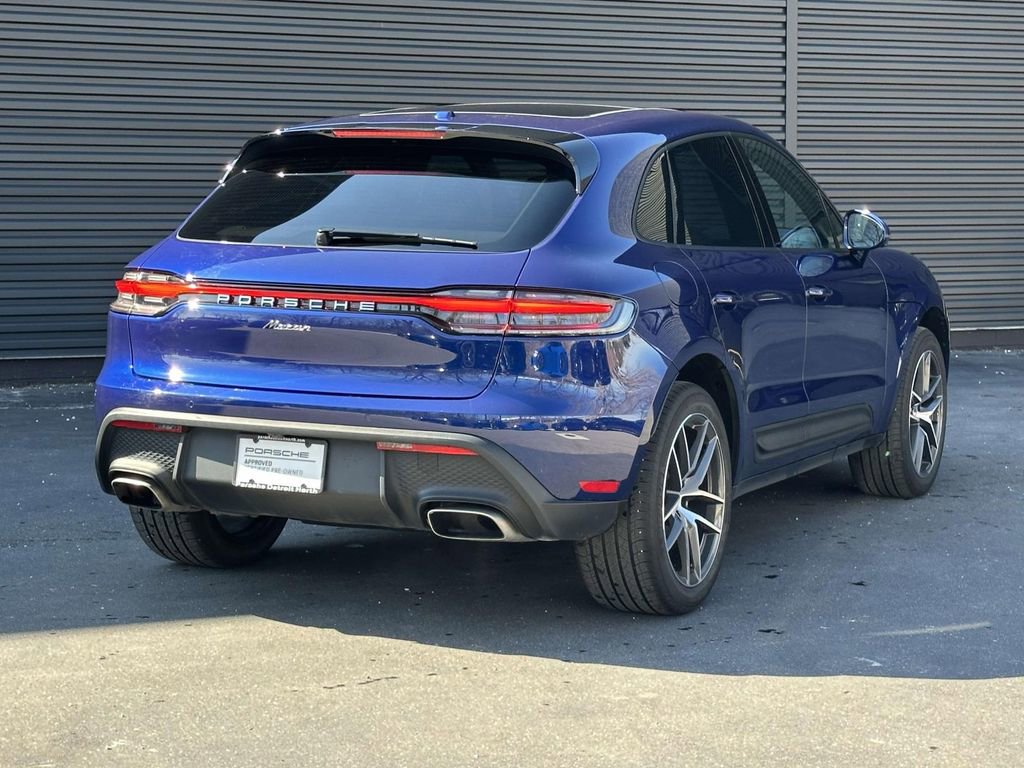Certified 2026 Porsche Macan AWD/4WD image 5