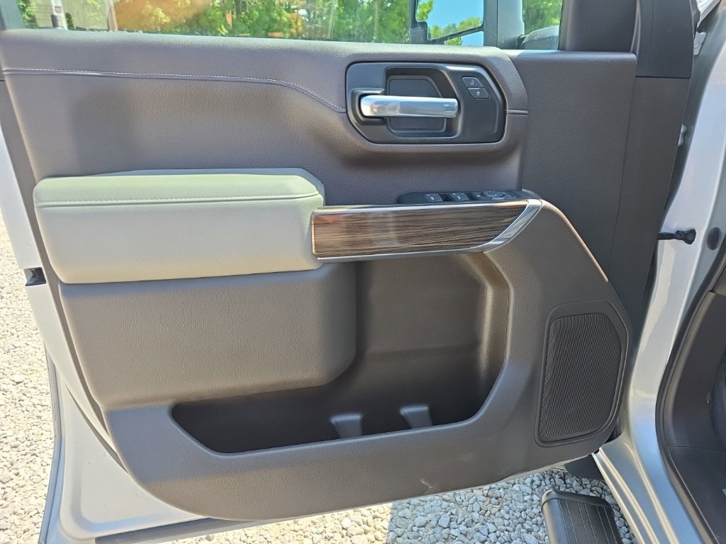 Used 2023 Chevrolet Silverado 2500 LT w/ Convenience Package image 13