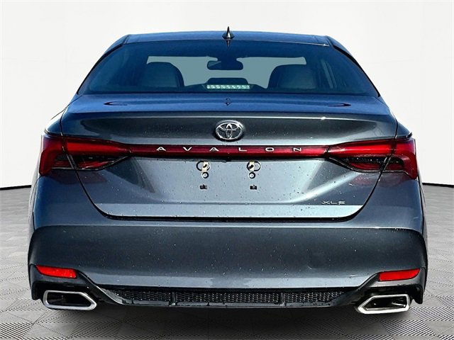 Used 2022 Toyota Avalon XLE image 5