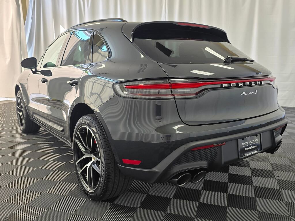New 2025 Porsche Macan S image 3