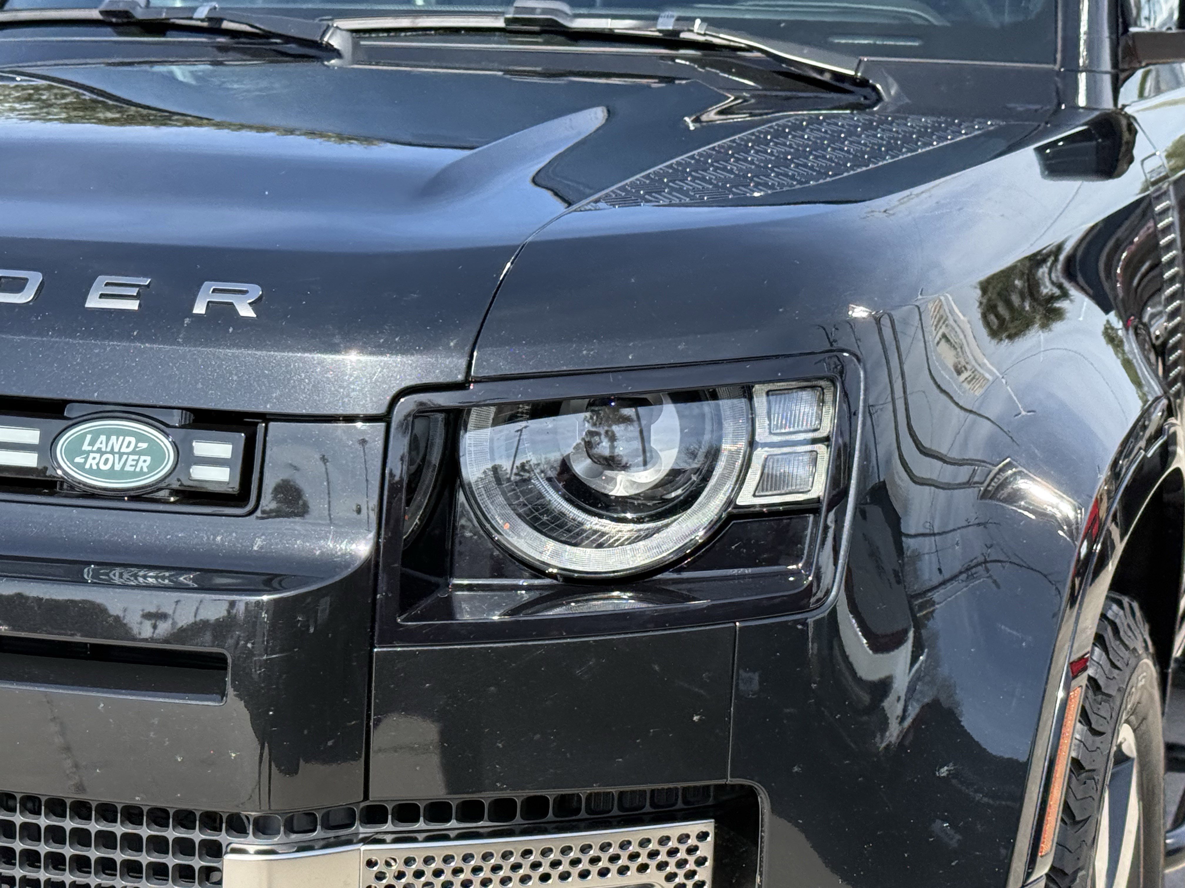 Used 2023 Land Rover Defender 110 X image 11