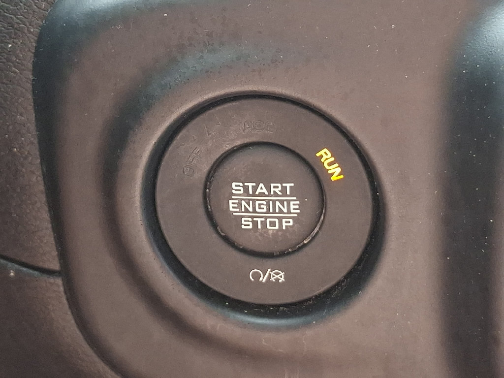 Used 2022 Jeep Wrangler Unlimited Sport AWD/4WD image 25