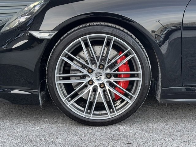 Used 2019 Porsche 911 Turbo image 11