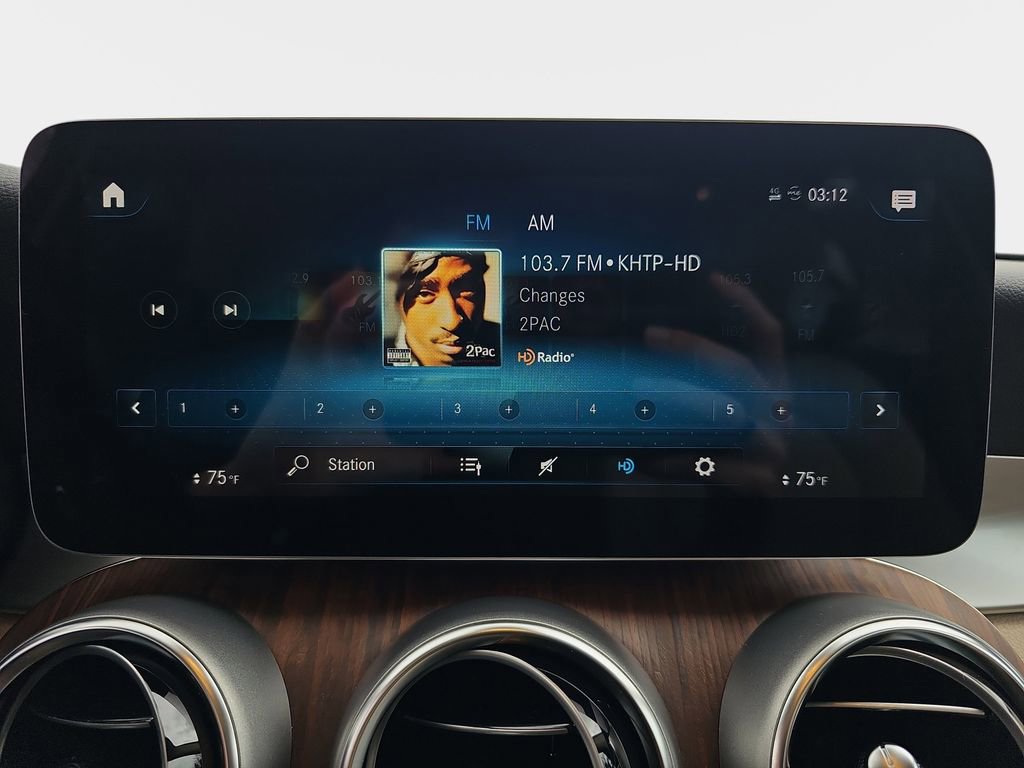 Used 2022 Mercedes-Benz GLC 300 4MATIC image 24