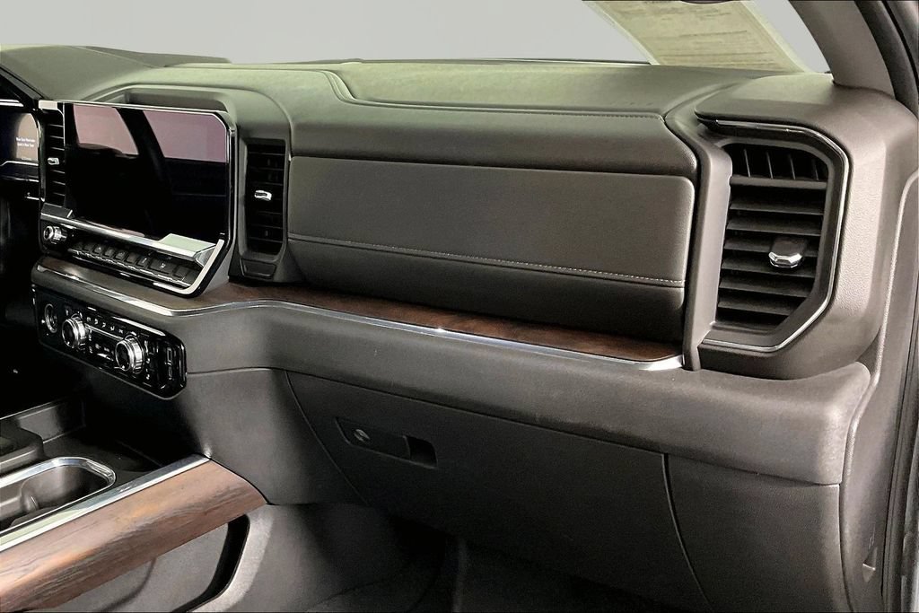 Used 2024 GMC Sierra 1500 SLT RWD image 26
