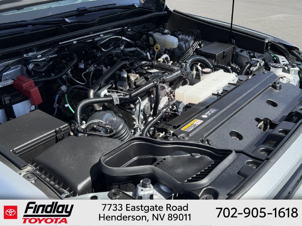 Certified 2025 Toyota 4Runner SR5 RWD image 31