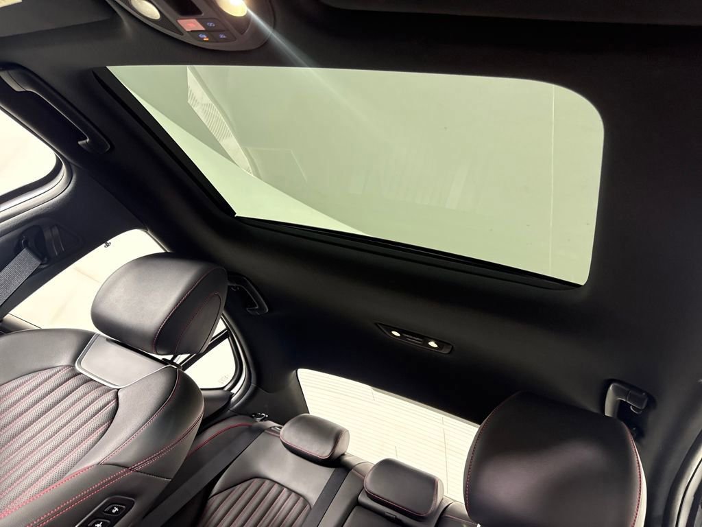 New 2025 Genesis G70 2.5T w/ Sport Prestige Package image 21