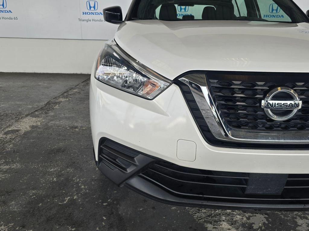 Used 2020 Nissan Kicks SV image 22