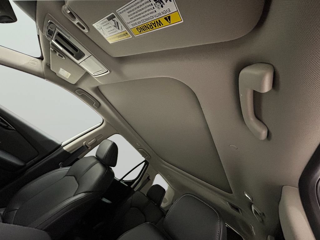 Used 2025 Honda Pilot Touring image 23