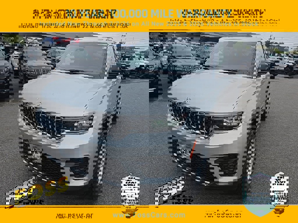 New 2025 Jeep Grand Cherokee Laredo X image 3