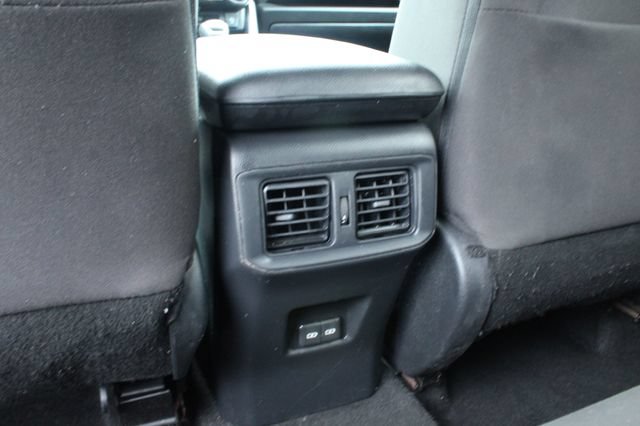 Used 2022 Toyota RAV4 XLE FWD image 32