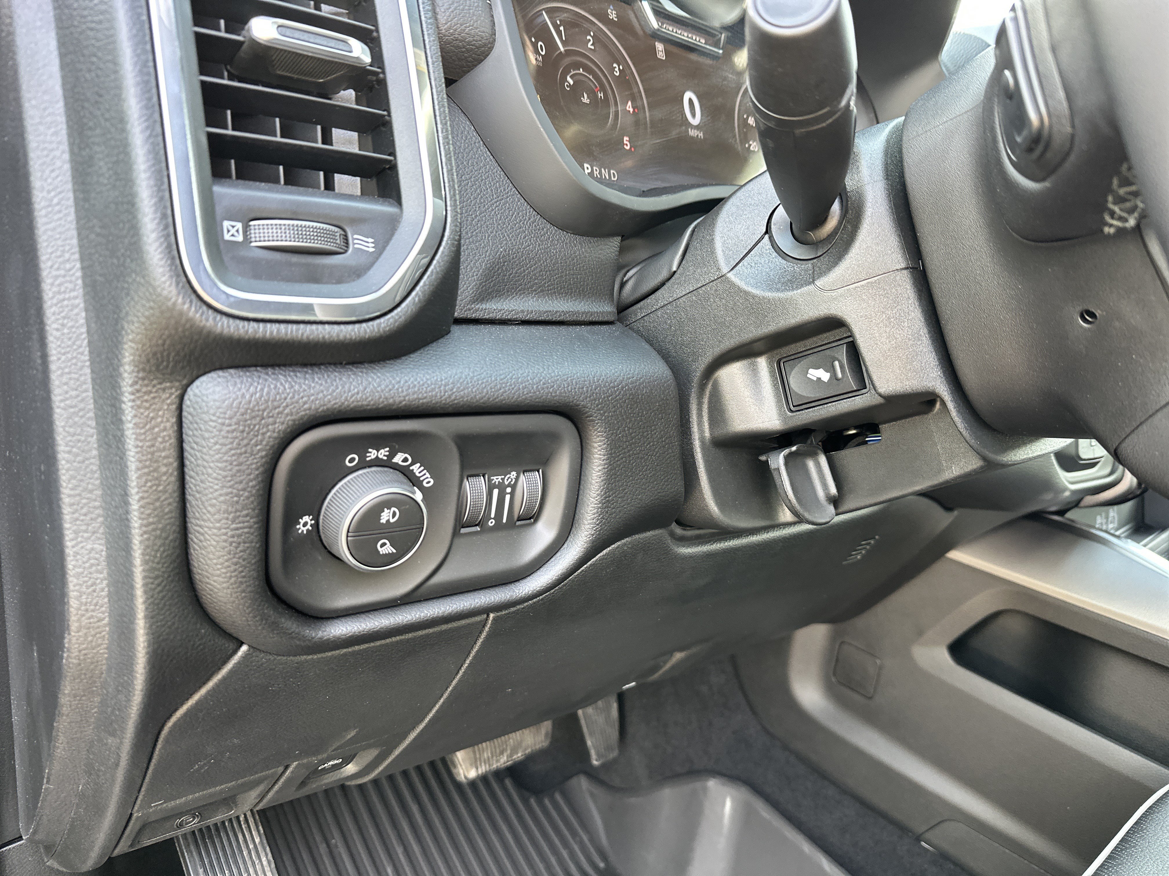 New 2026 RAM 3500 Laramie AWD/4WD image 16