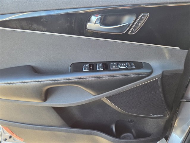 Used 2020 Kia Sorento SX image 17