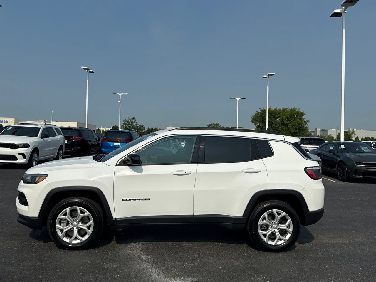 Used 2024 Jeep Compass Latitude AWD/4WD image 6