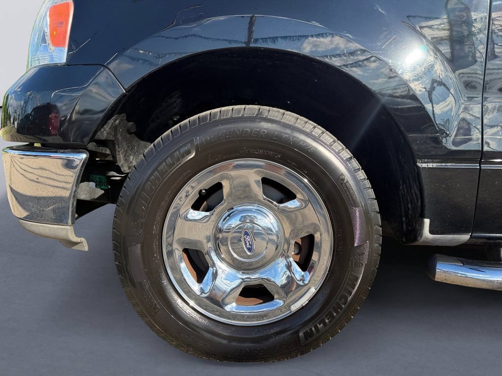 Used 2005 Ford F150 XLT RWD image 9