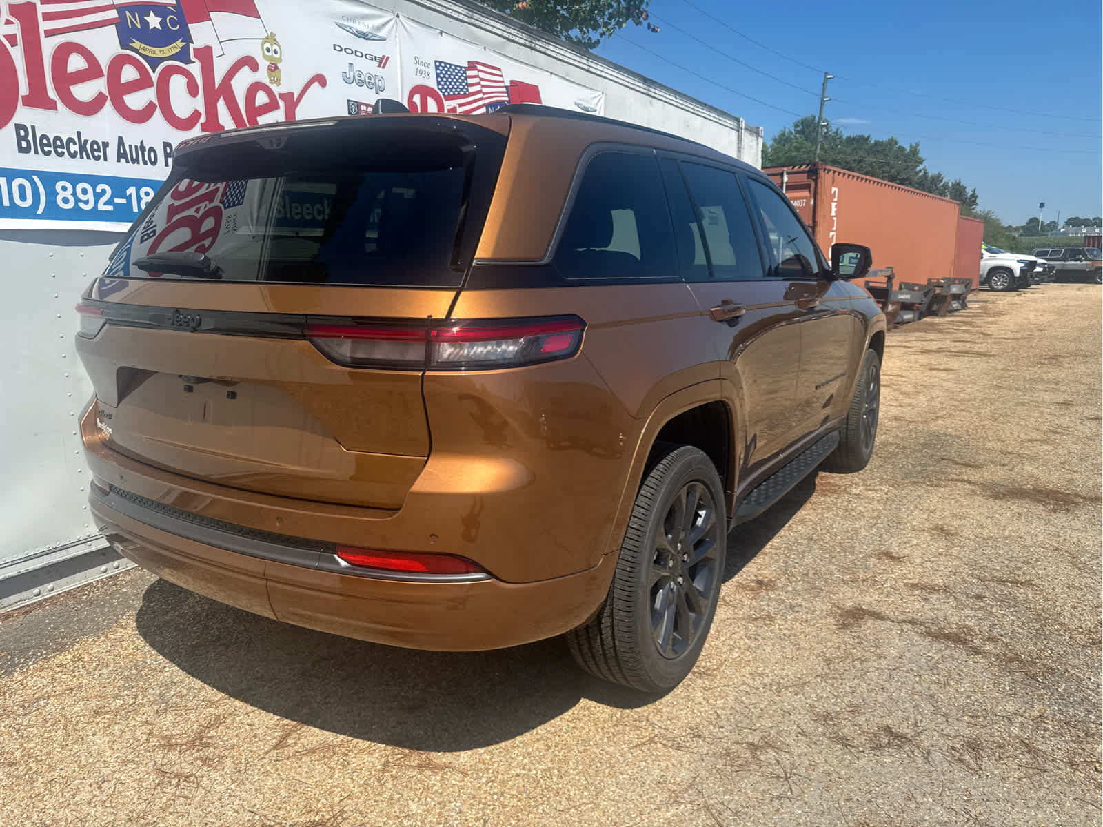 New 2026 Jeep Grand Cherokee Limited AWD/4WD image 3