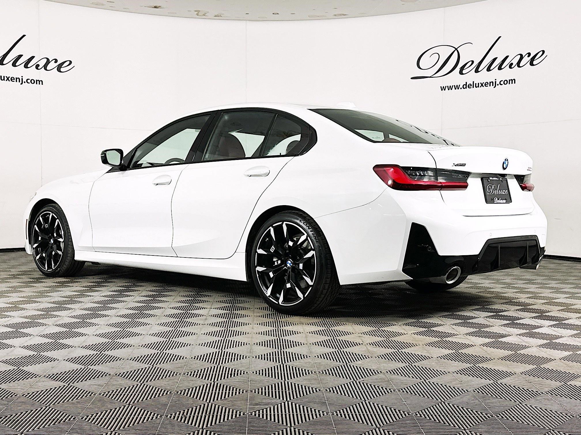 Used 2025 BMW 330i xDrive Sedan w/ M Sport Package image 4