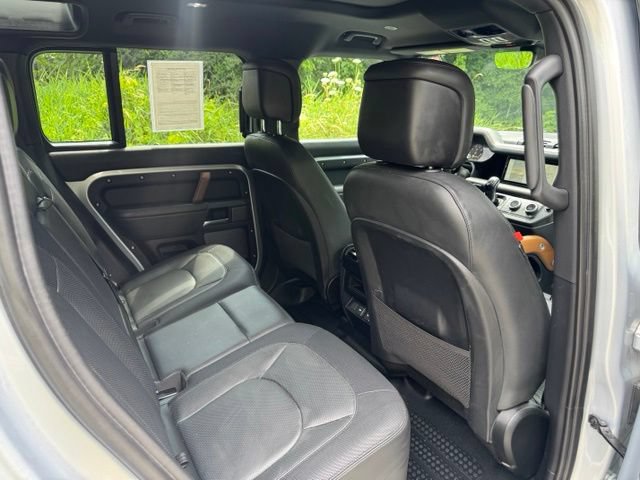 Certified 2023 Land Rover Defender 110 X-Dynamic SE AWD/4WD image 16