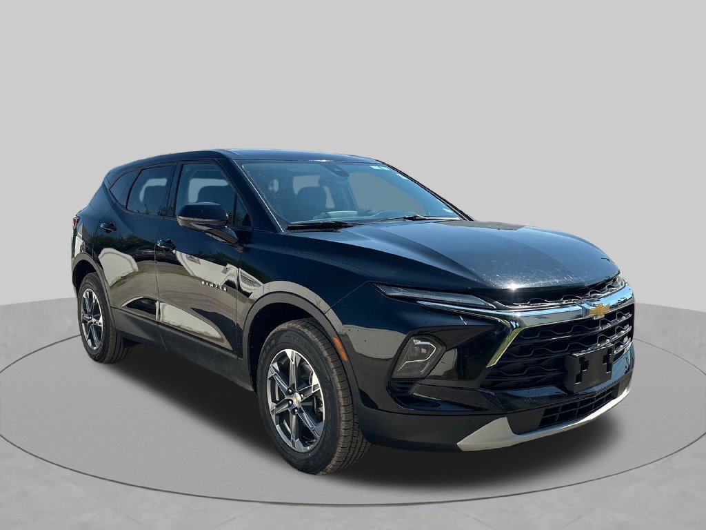 Used 2025 Chevrolet Blazer LT FWD image 39