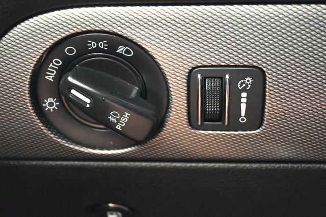 Used 2020 Dodge Durango SRT w/ Technology Group AWD/4WD image 21
