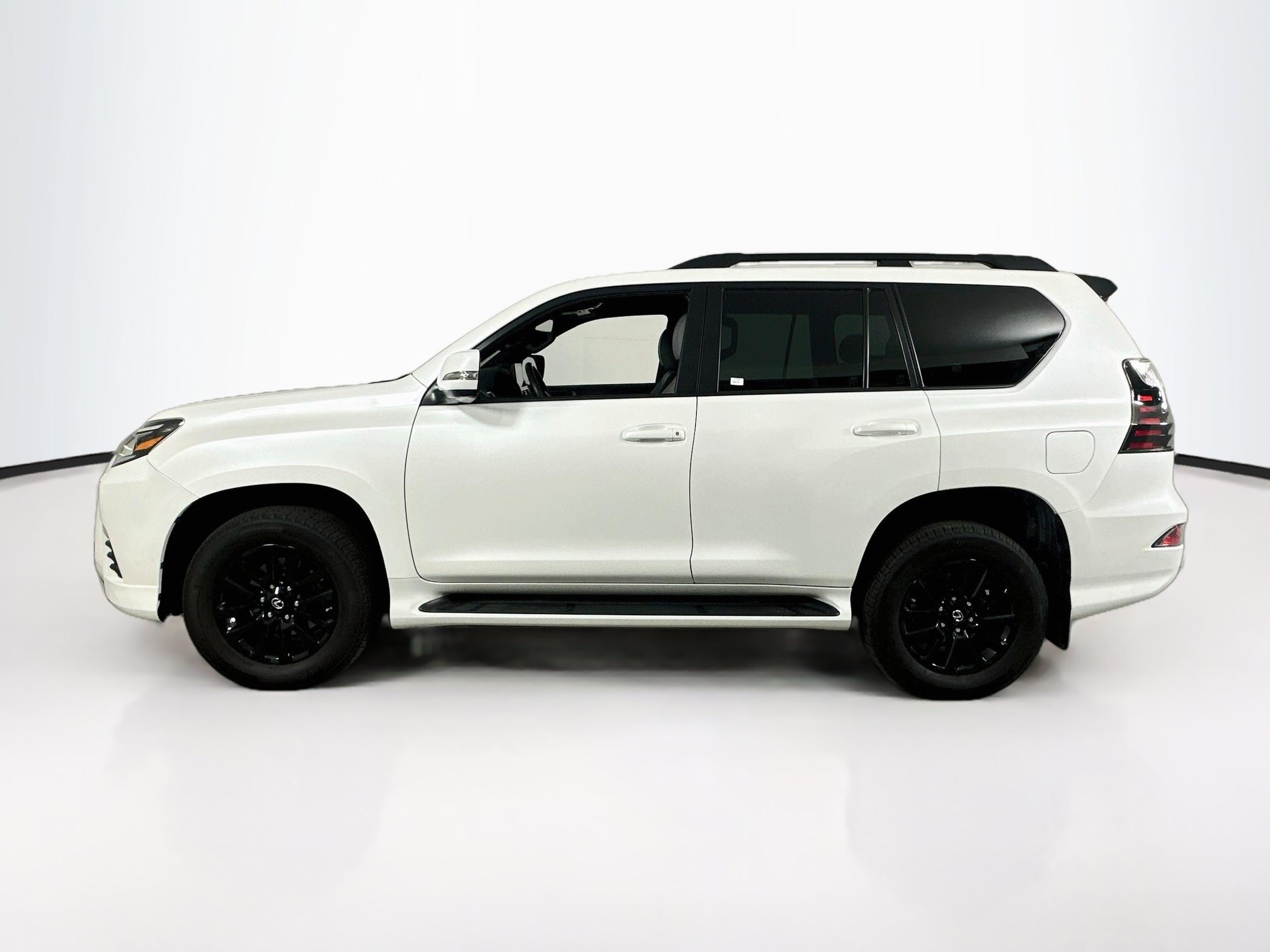 Used 2023 Lexus GX 460 w/ Black Line Special Edition AWD/4WD image 8