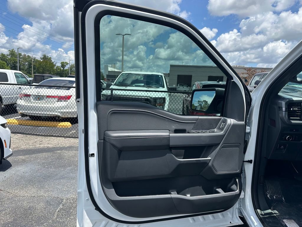 New 2025 Ford F150 XLT w/ Equipment Group 301A Standard image 26