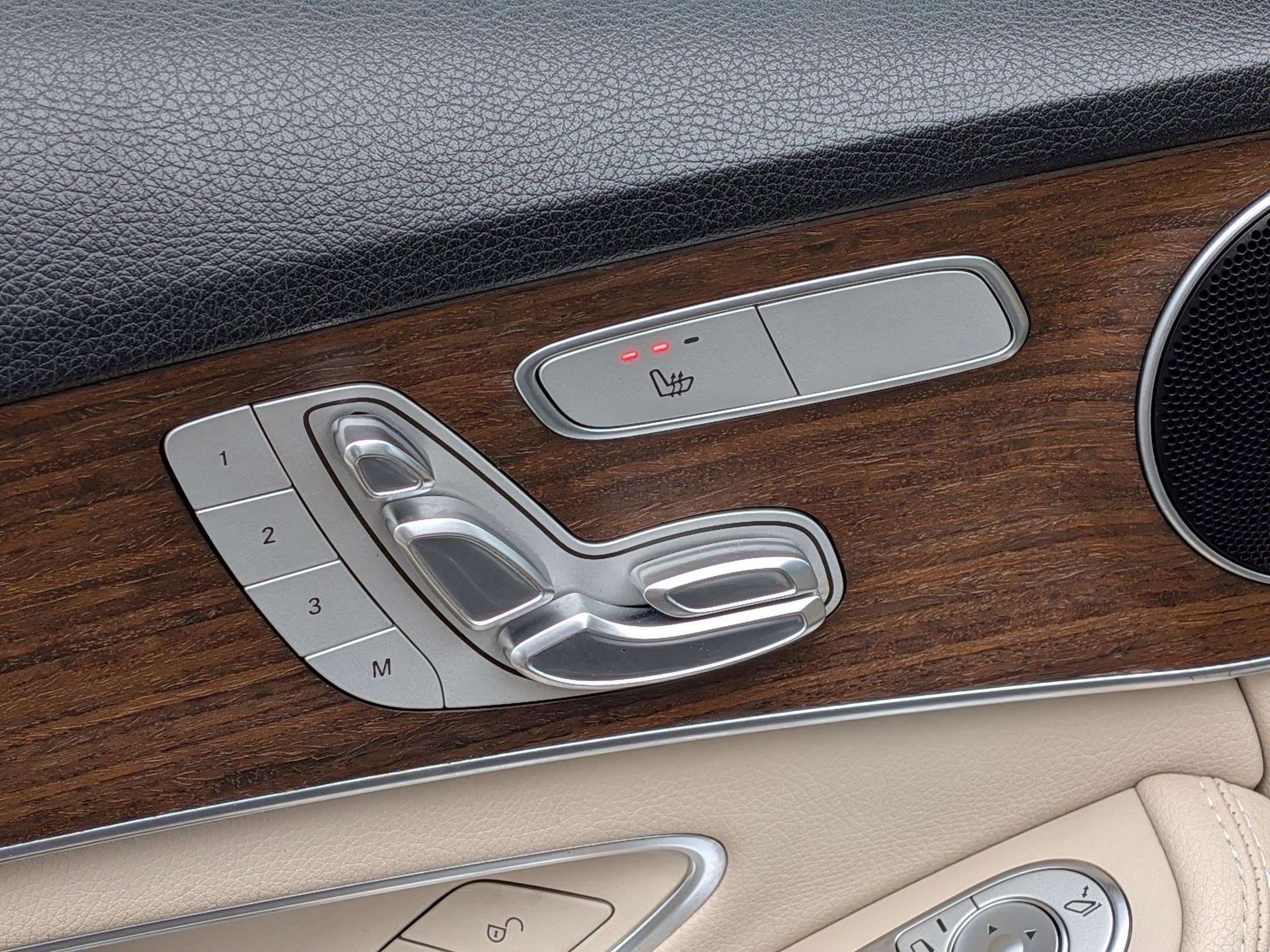 Used 2020 Mercedes-Benz C 300 Sedan image 15