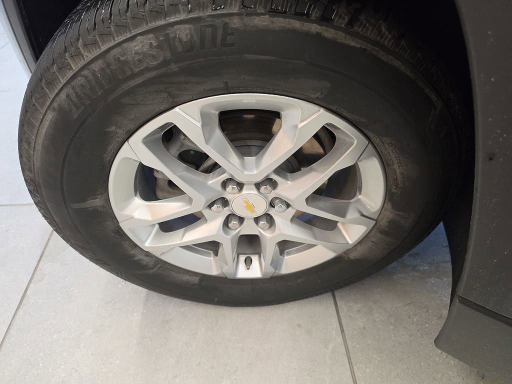 Used 2023 Chevrolet Traverse LS w/ Safety Package FWD image 34