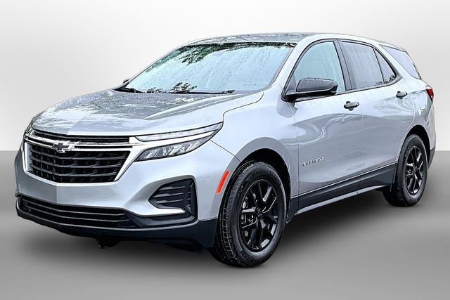 Used 2024 Chevrolet Equinox LS w/ LS Convenience Package FWD image 3