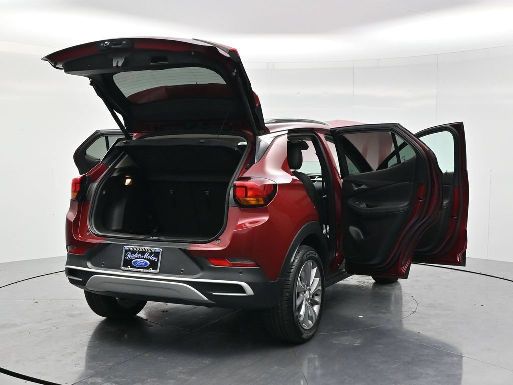 Used 2022 Buick Encore GX Select w/ Advanced Technology Package AWD/4WD image 56