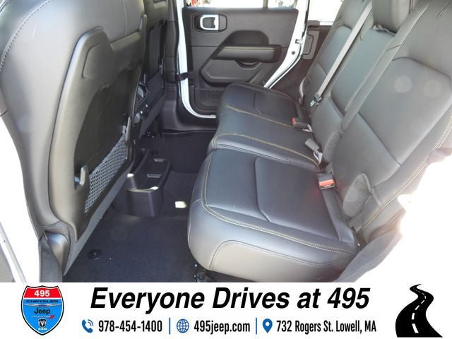 New 2025 Jeep Wrangler Unlimited Sahara w/ Safety Group AWD/4WD image 13