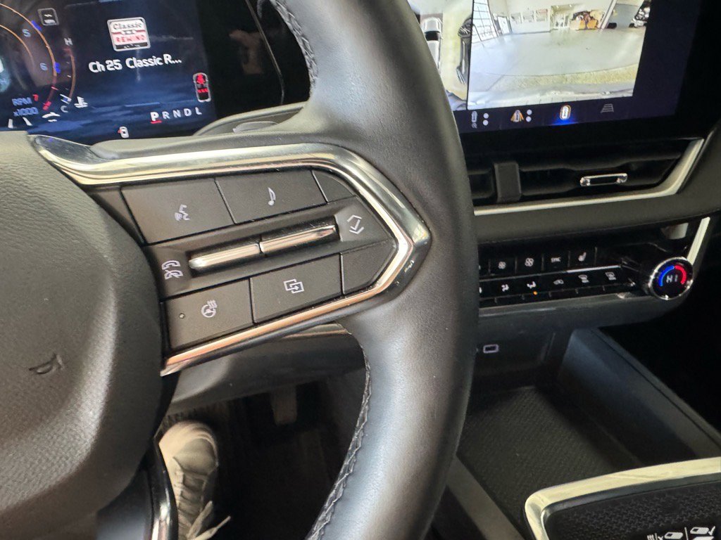 Used 2025 Chevrolet Equinox LT w/ Convenience Package II image 29