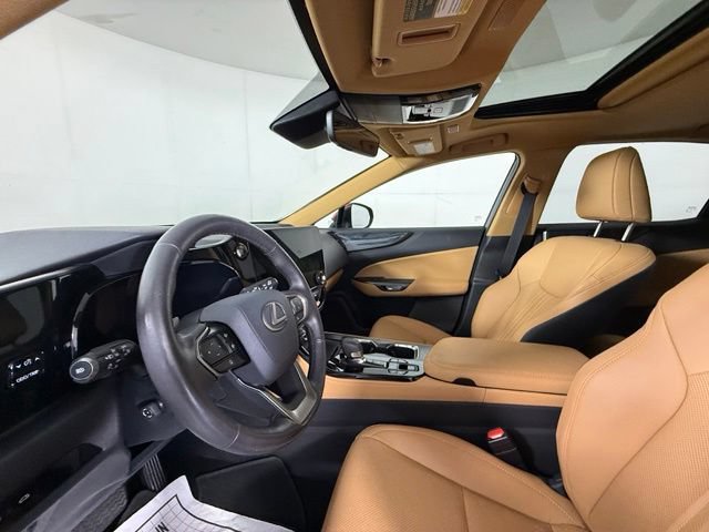 Used 2025 Lexus NX 350 AWD w/ Accessory Package (Z2) image 16