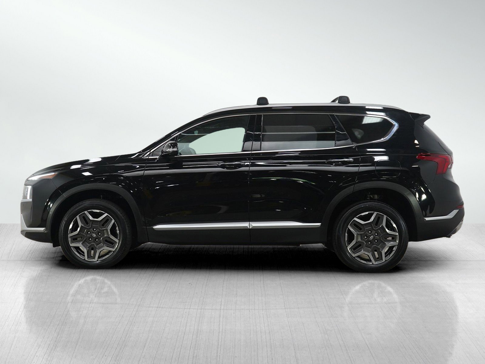 Certified 2023 Hyundai Santa Fe Limited AWD/4WD image 2