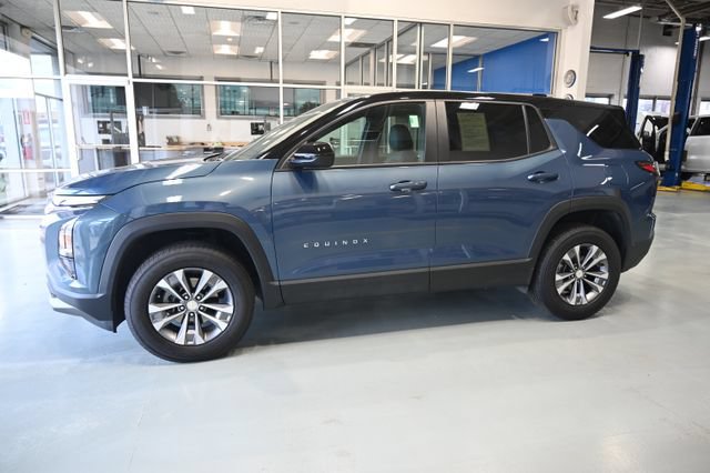 Used 2026 Chevrolet Equinox LT w/ Convenience Package II FWD image 7