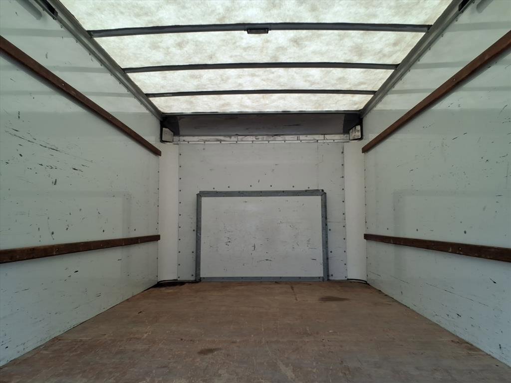 Used 2021 Ford E-350 and Econoline 350 Super Duty image 17