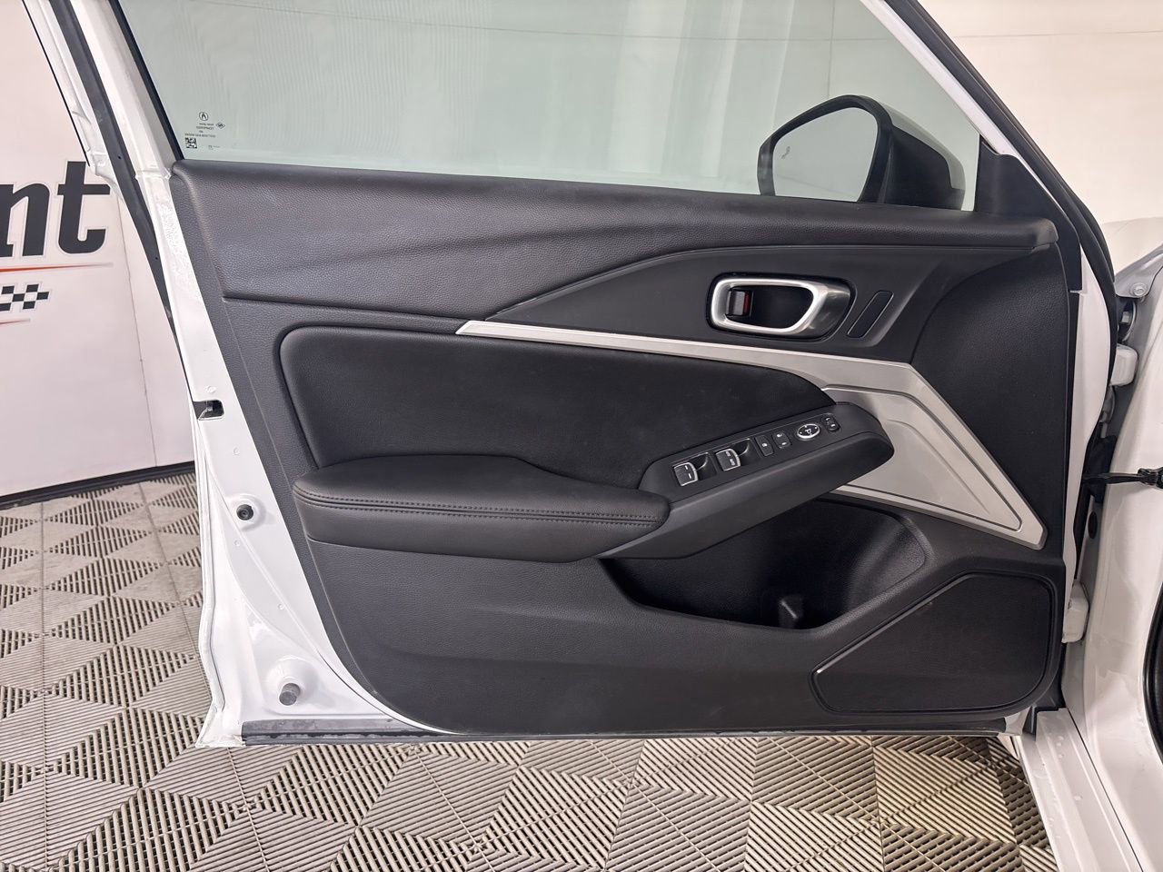 Used 2023 Acura Integra image 9