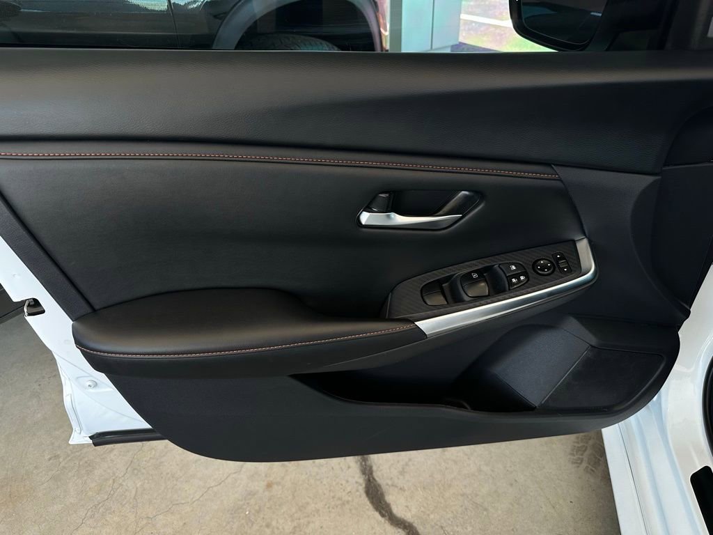 Used 2024 Nissan Sentra SR w/ Lighting Package FWD image 11