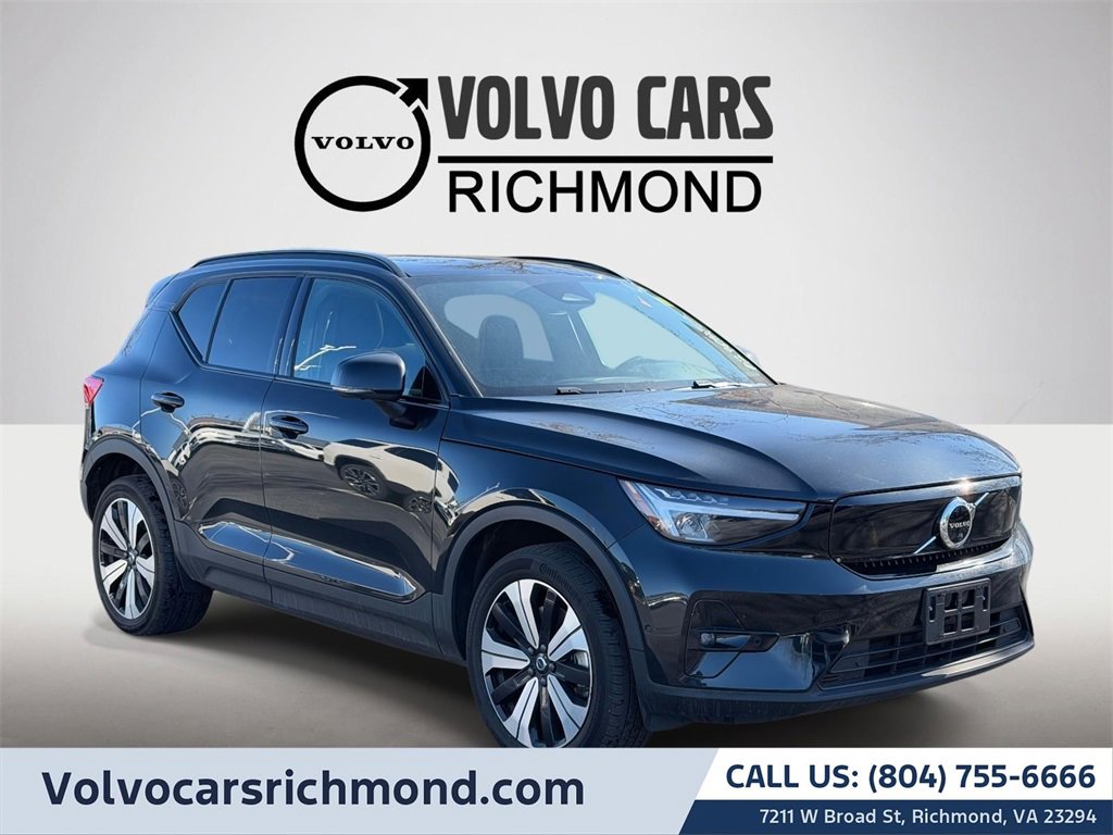 Used 2023 Volvo XC40 Recharge Plus image 1