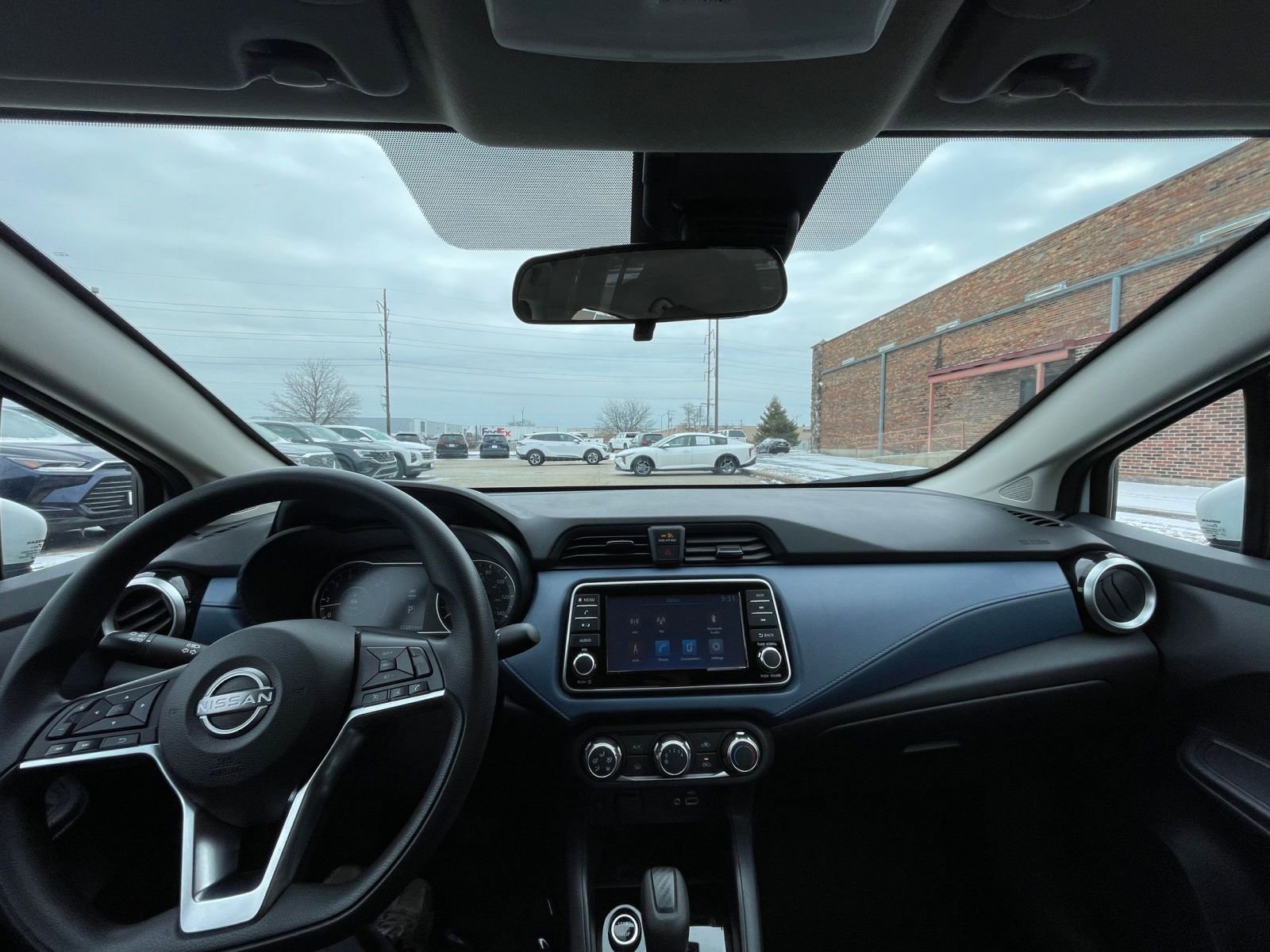 Used 2025 Nissan Versa SV image 32