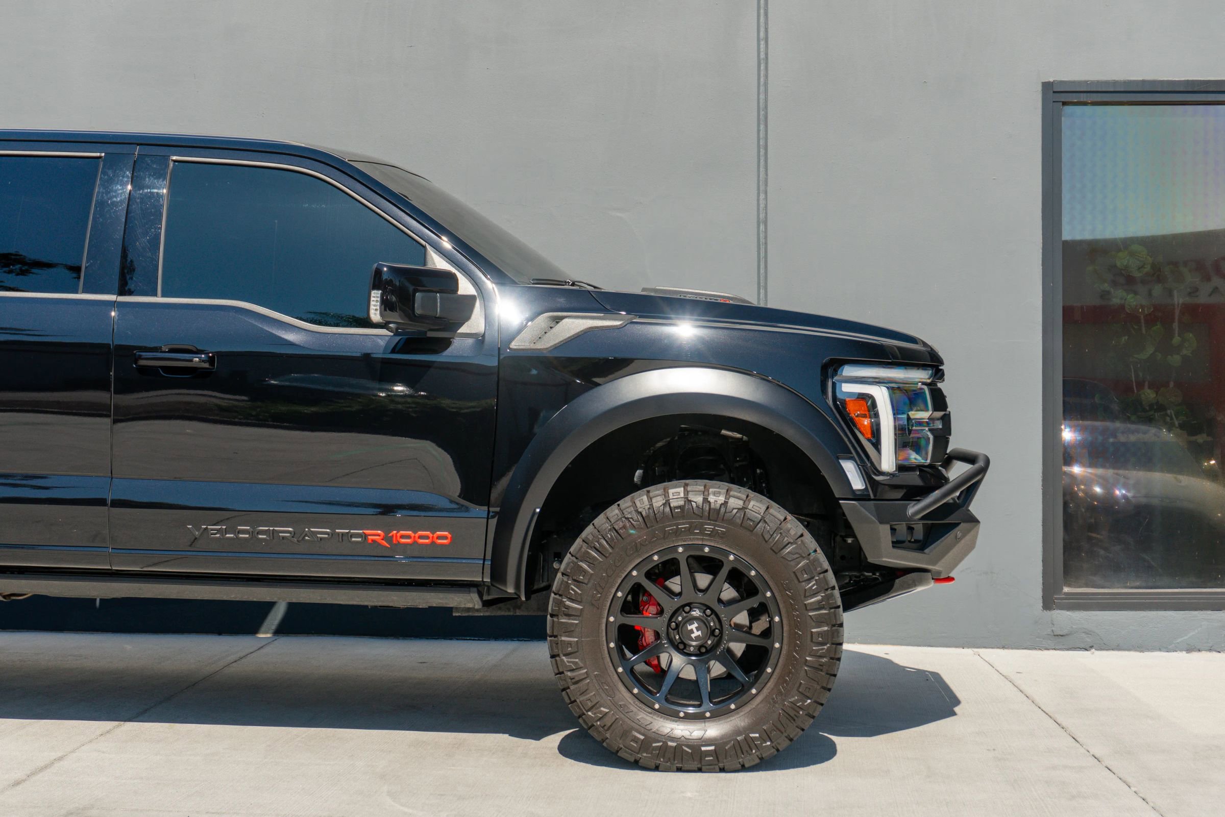 Used 2025 Ford F150 Raptor w/ Equipment Group 803A Raptor R image 43