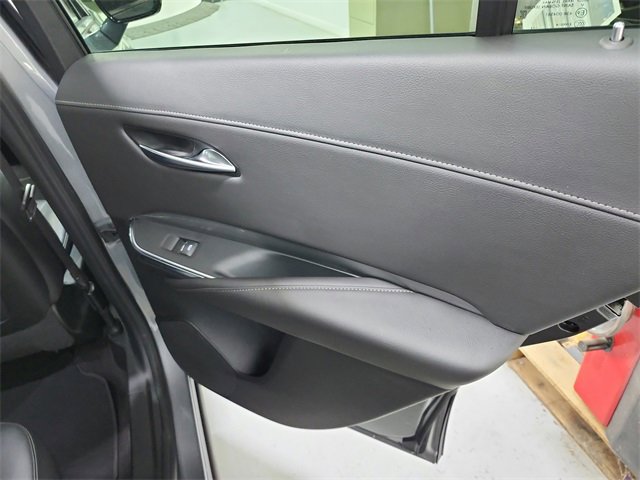 Used 2024 Cadillac XT4 Premium Luxury image 40