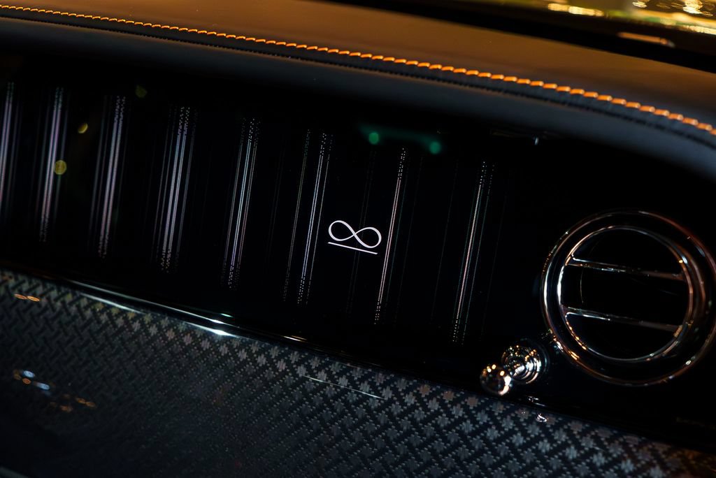 Used 2025 Rolls-Royce Cullinan Black Badge AWD/4WD image 49