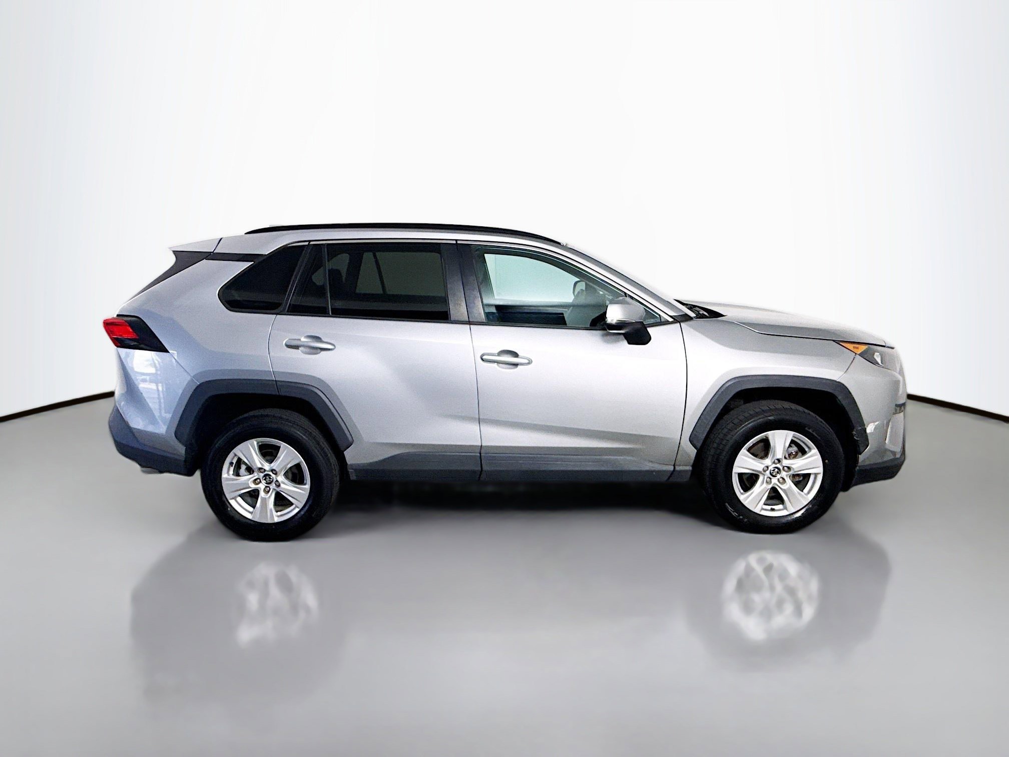 Used 2020 Toyota RAV4 XLE image 11
