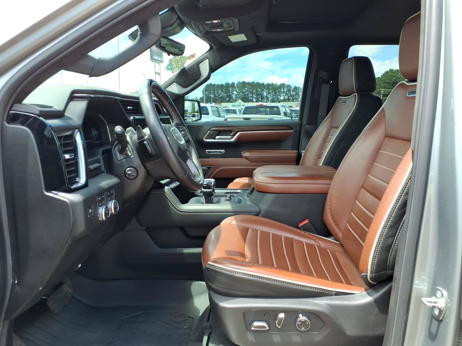 Used 2024 GMC Sierra 1500 Denali Ultimate AWD/4WD image 19