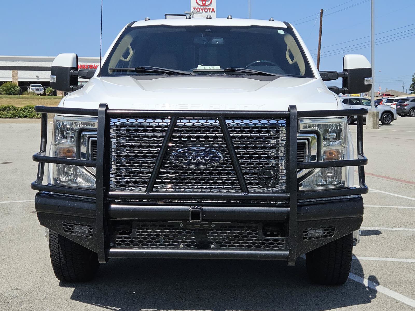 Used 2022 Ford F350 Lariat w/ Lariat Ultimate Package AWD/4WD image 2
