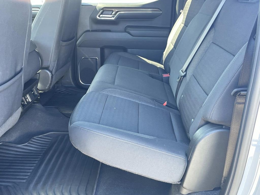 Used 2024 Chevrolet Silverado 1500 LT image 13