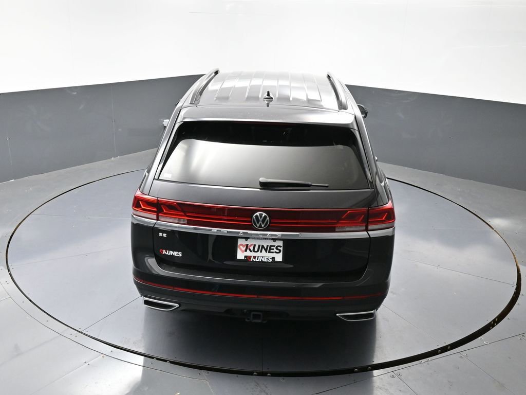 Used 2024 Volkswagen Atlas SE image 45